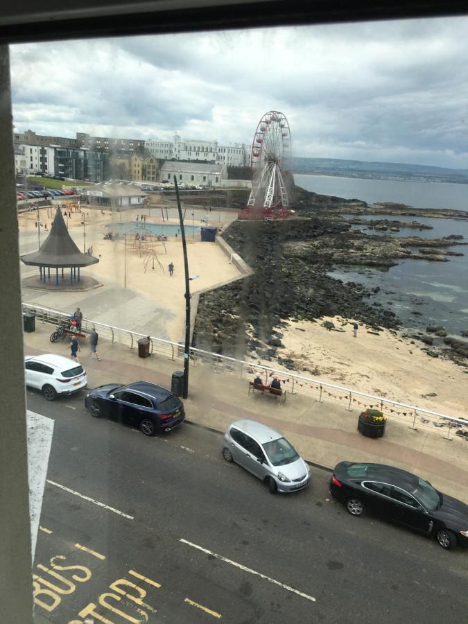 Aparthotel On The Prom Portstewart Exterior foto